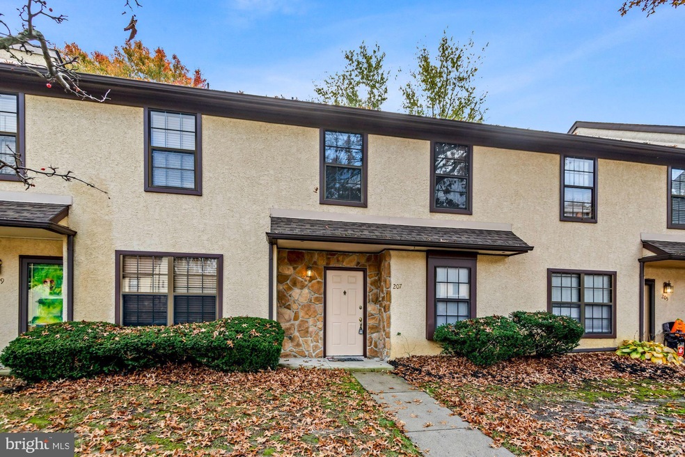 207 Allens Ln unit 70, Mullica Hill, NJ 08062 - photo 1