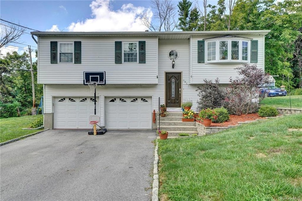 1 van Keuren Ct, Monroe, NY 10950 - photo 1