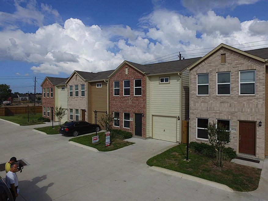 5126 Pinemont Place, Houston, TX 77092 - photo 1