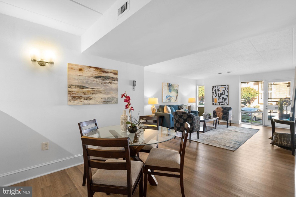 2621 Redcoat Dr unit 222, Alexandria, VA 22303 - photo 1