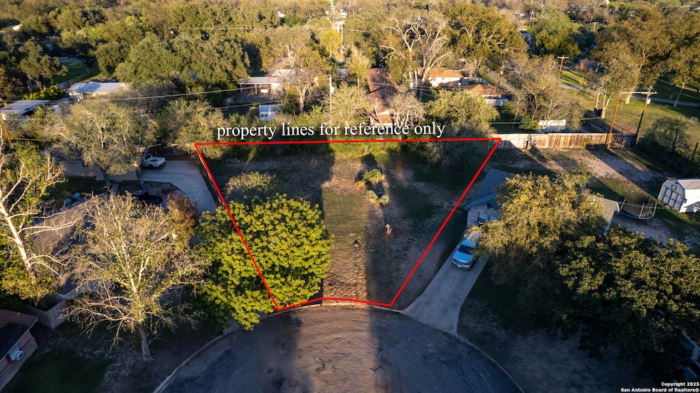 11 Rosebud Cir, Uvalde, TX 78801 - photo 1