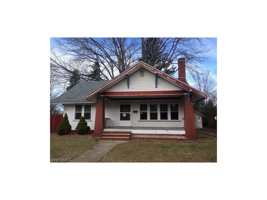 425 Vine St, Geneva, OH 44041 - photo 1