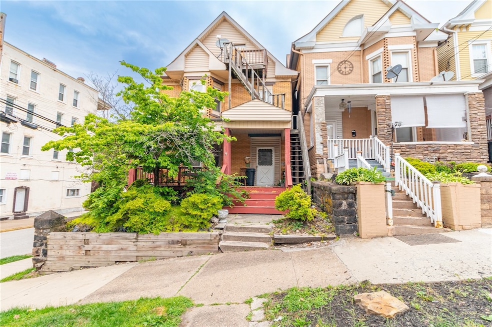 502 3rd St, Pitcairn, PA 15140 - photo 1