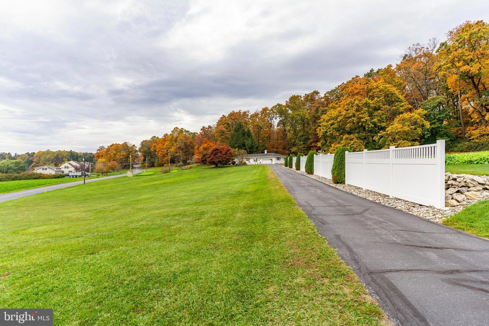 1927 Reservoir Rd, Honey Brook, PA 19344 - photo 1