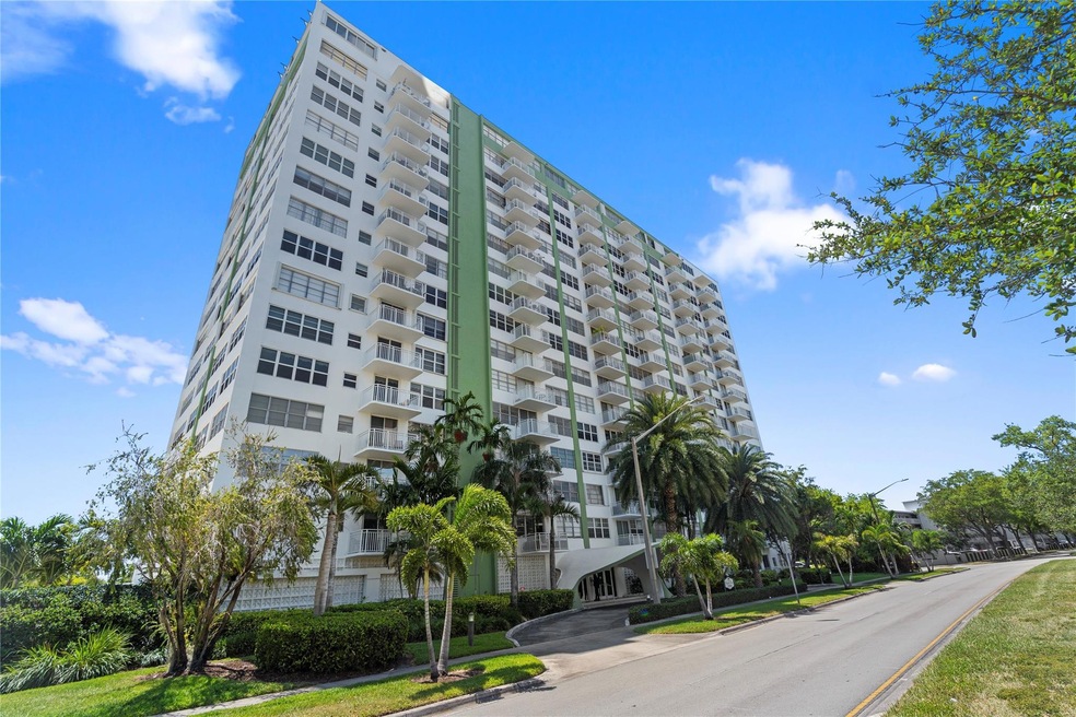 Bayview Towers unit A1410, North Miami, FL 33181 - photo 1
