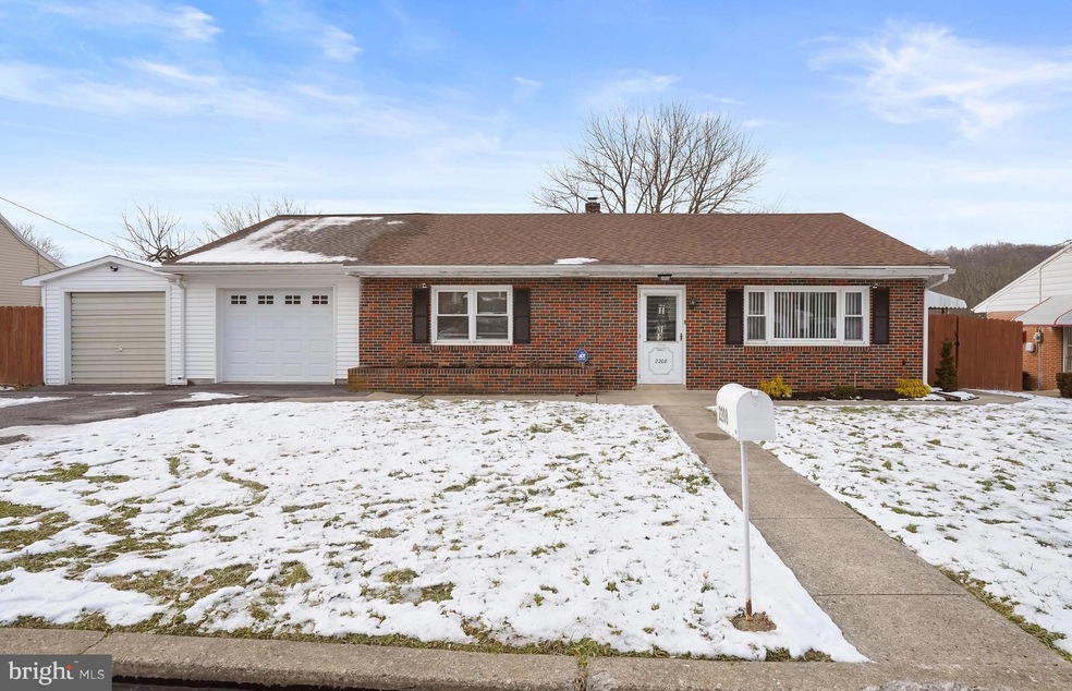 2208 N 18th St, Reading, PA 19604 - photo 1