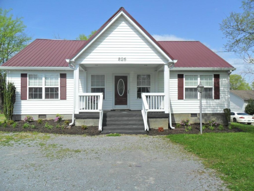 826 S Cannon Blvd, Shelbyville, TN 37160 - photo 1