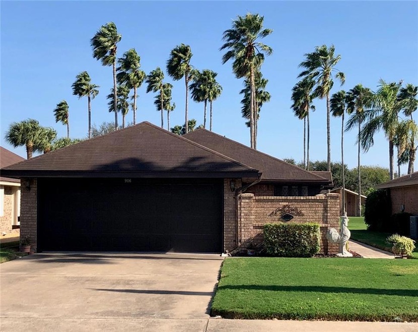 916 Palm Dr, Alamo, TX 78516 - photo 1