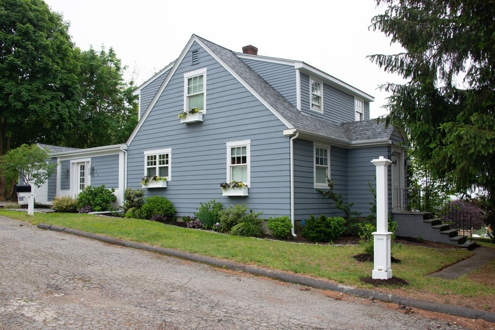 1512 Main Rd, Tiverton, RI 02878 - photo 1