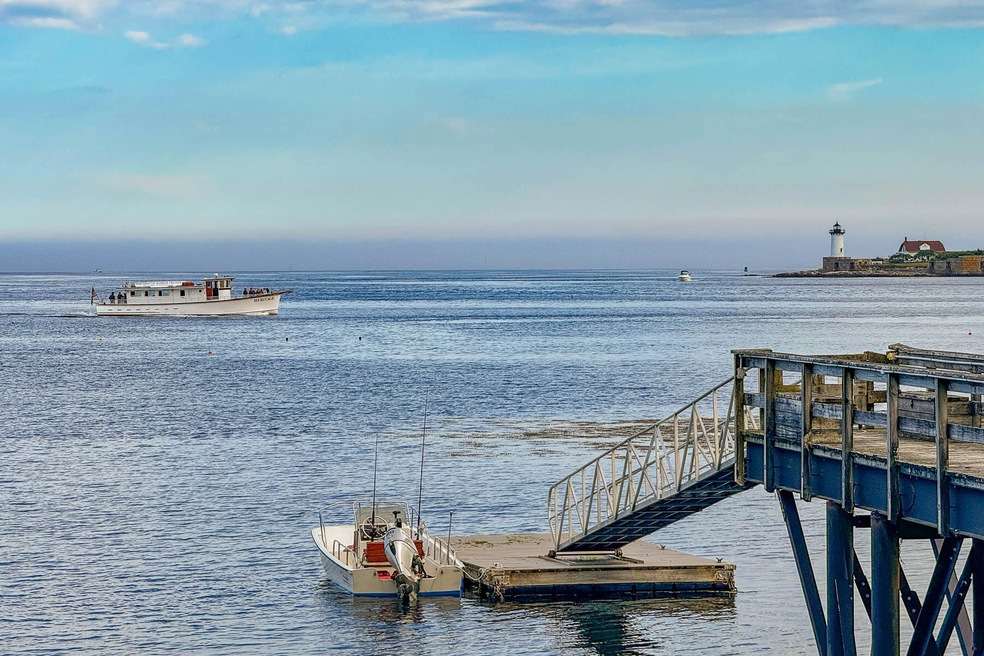 40 Pepperrell Rd, Kittery, ME 03905 - photo 1