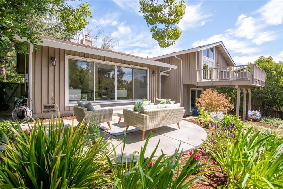 1065 Deanna Dr, Menlo Park, CA 94025 - photo 1