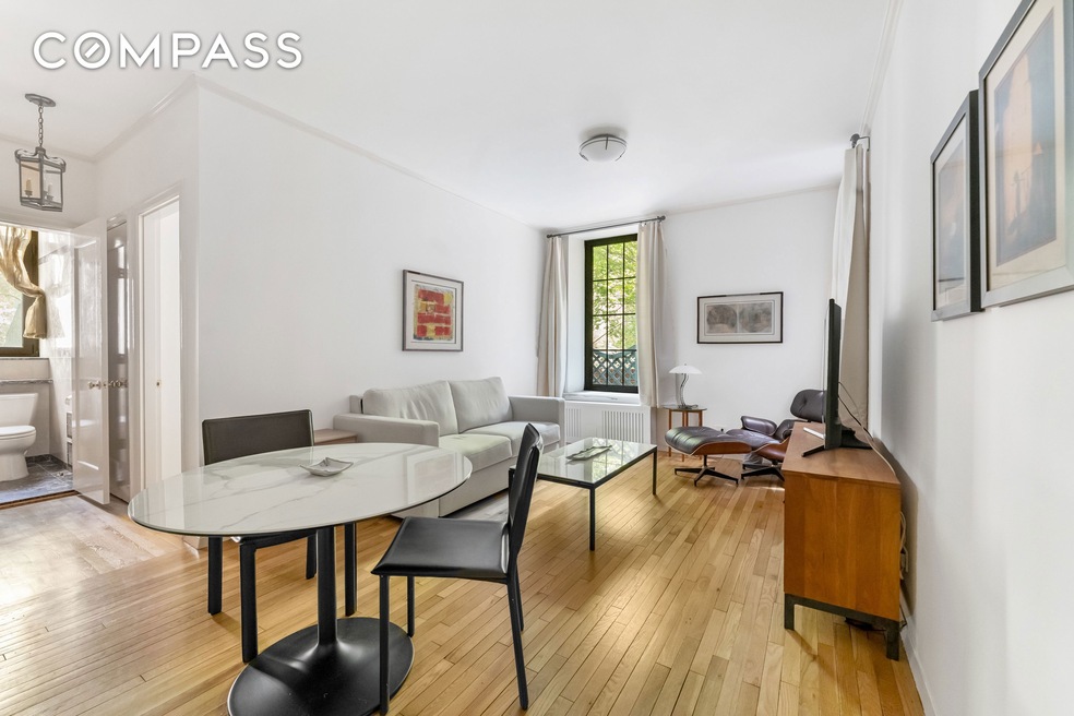 55 E 93rd St unit 1E, New York, NY 10128 - photo 1