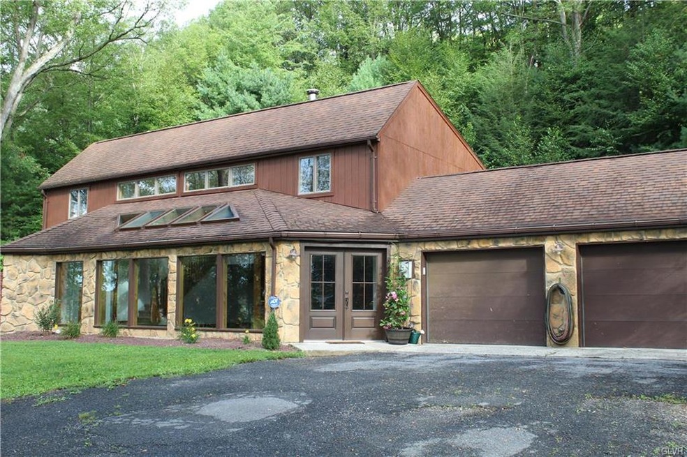 316 Knoll Dr, Lehighton, PA 18235 - photo 1