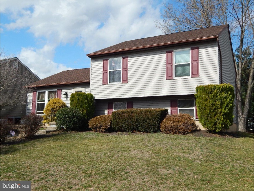 138 Independence Dr, Morrisville, PA 19067 - photo 1