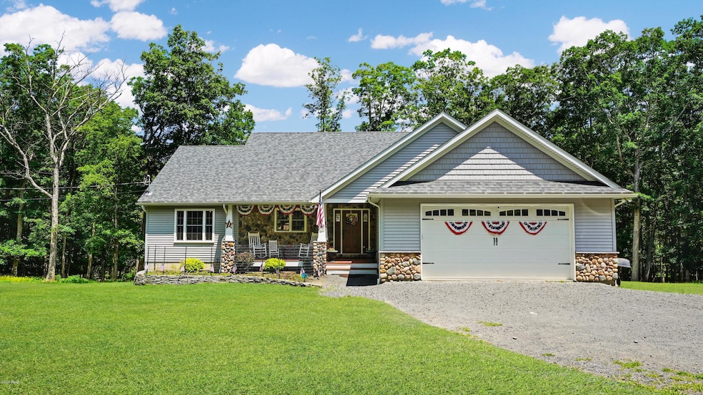 190 Locust Dr, Milford, PA 18337 - photo 1