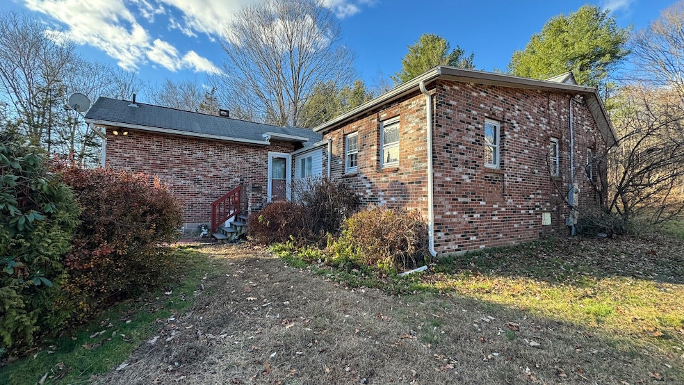 337 Hampton Rd, Chaplin, CT 06235 - photo 1