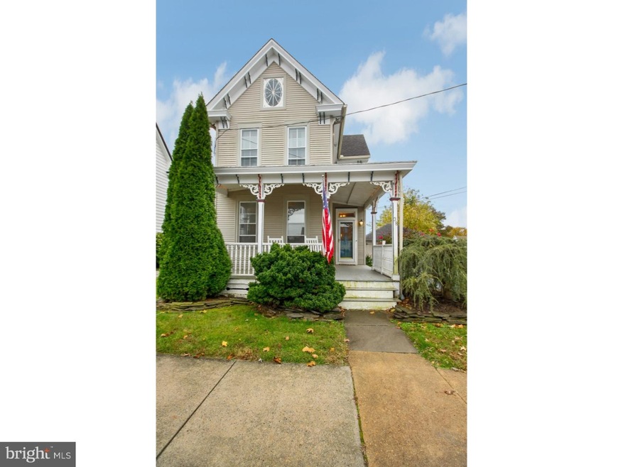 38 Dickinson St, Woodstown, NJ 08098 - photo 1