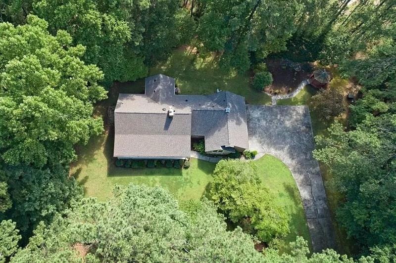 104 Grist Mill Dr E, Acworth, GA 30101 - photo 1