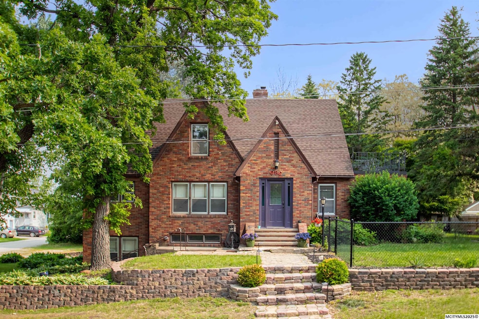 For Sale $228,500