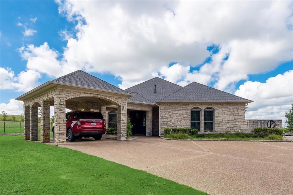 6022 Windcrest Ct, Weatherford, TX 76087 - photo 1