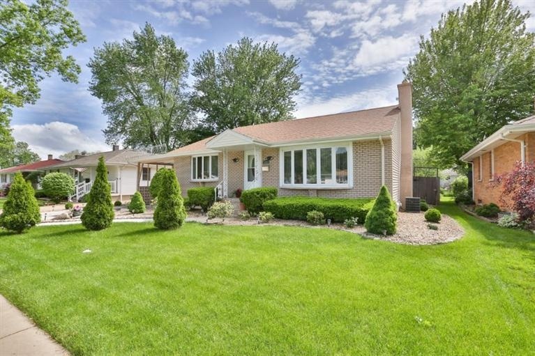 9024 Hess Dr, Highland, IN 46322 - photo 1