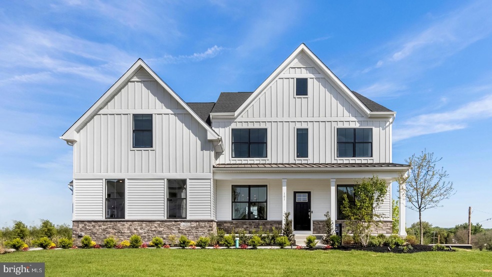 5710 Saucon Ridge Rd, Coopersburg, PA 18036 - photo 1