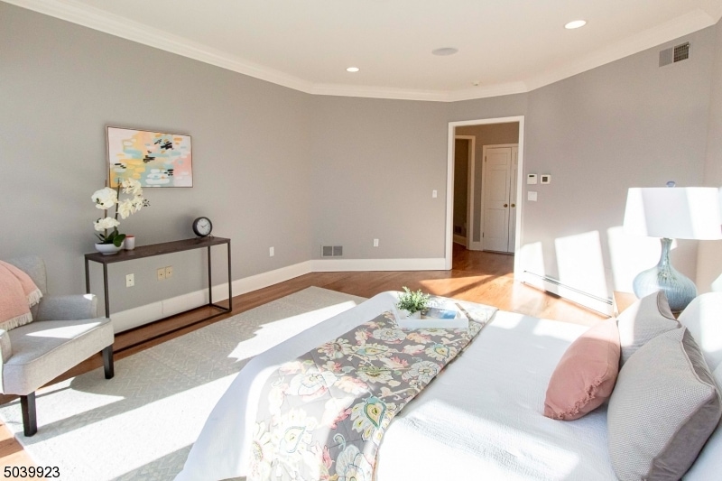 4 Kips Ridge, Montclair, NJ 07042 - photo 1