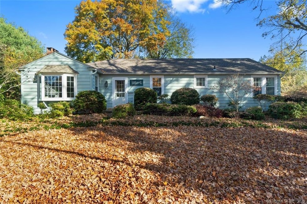 456 Main St, Old Saybrook, CT 06475 - photo 1