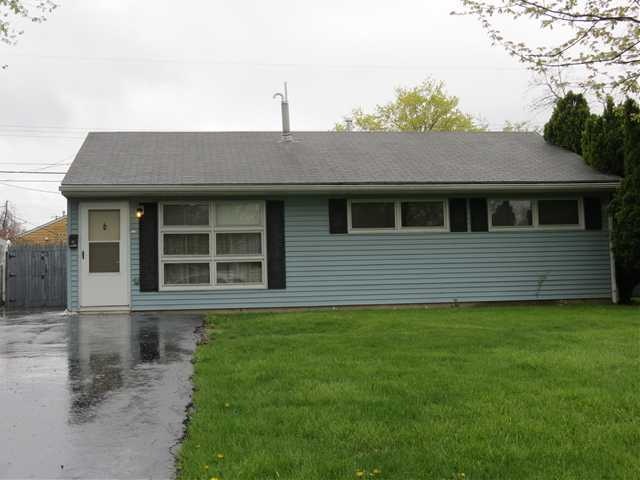 1725 Marsdale Ave, Columbus, OH 43223 - photo 1