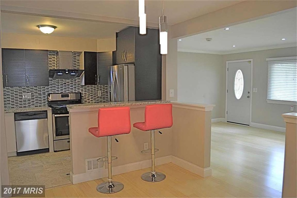 5710 Burgess Rd, District Heights, MD 20747 - photo 1