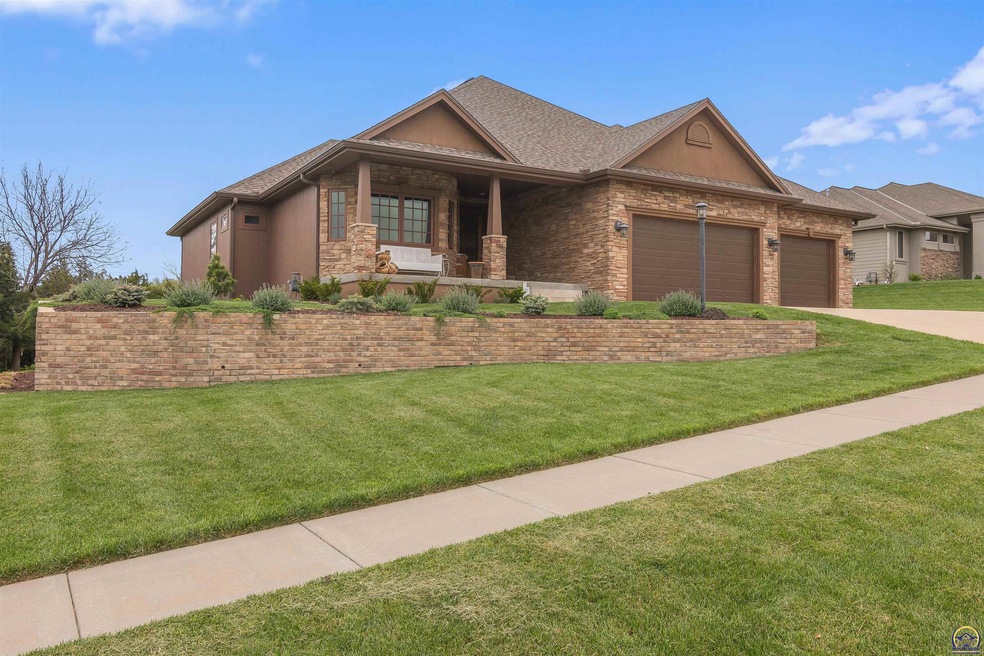 6910 SW 43rd Terrace, Topeka, KS 66610 - photo 1