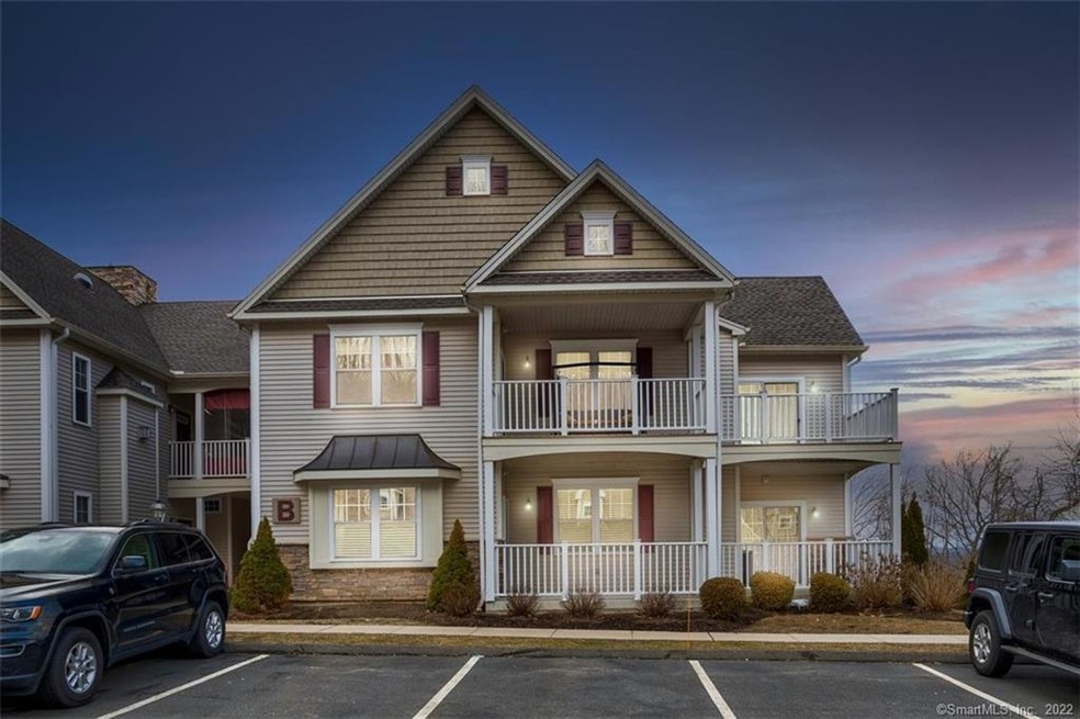 Welcome to the beautiful Westview Highlands!  Conv