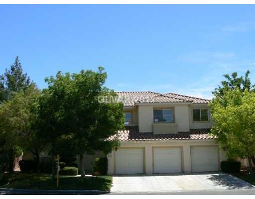 Property Photo. Mastersuite on the 1st floor. 3 ca