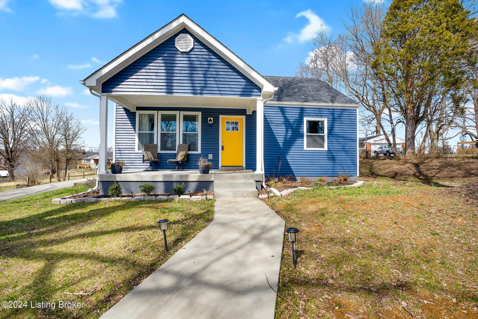 7713 E Manslick Rd, Louisville, KY 40228 - photo 1