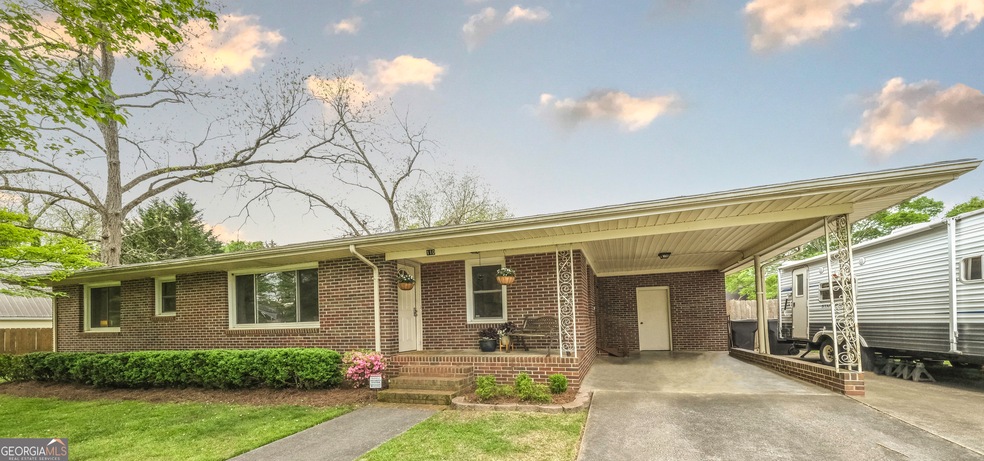 110 Peachtree St, Carrollton, GA 30117 - photo 1