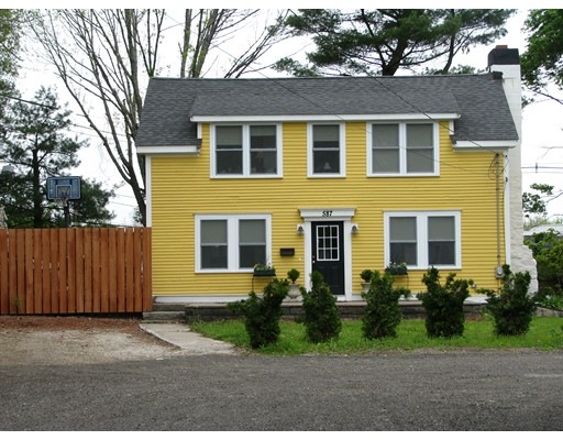 587 Main St unit 587, Medfield, MA 02052 - photo 1