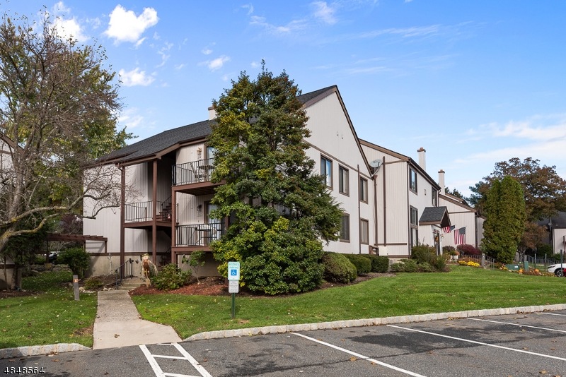12211 Aspen Ct unit 211, Stanhope, NJ 07874 - photo 1