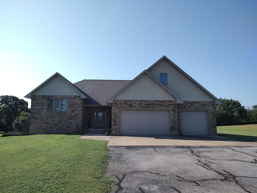 4318 S 94th Rd, Bolivar, MO 65613 - photo 1