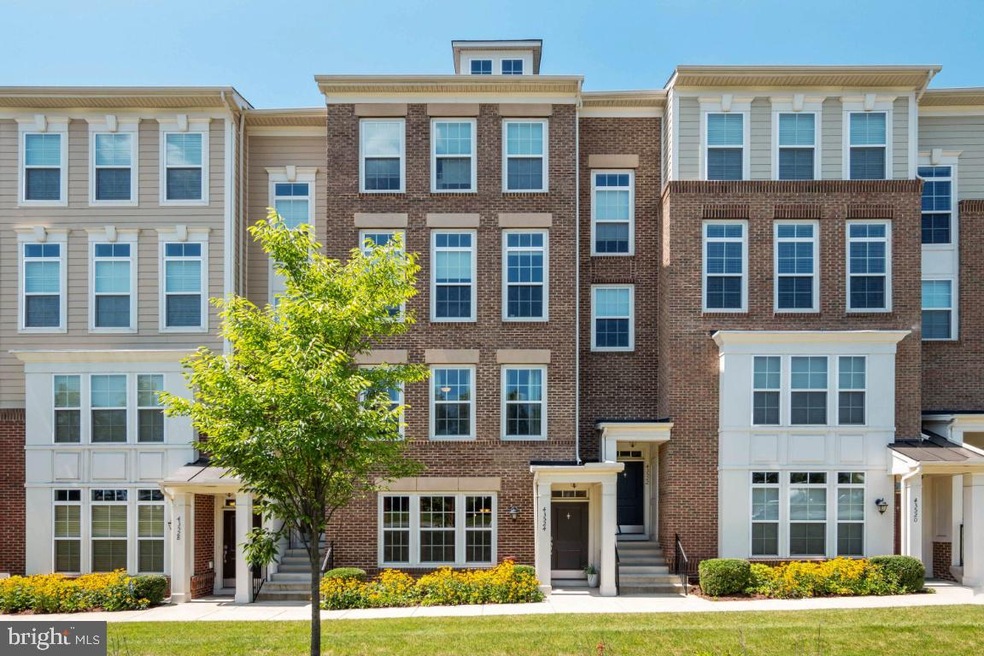 43524 Stonecliff Terrace, Chantilly, VA 20152 - photo 1