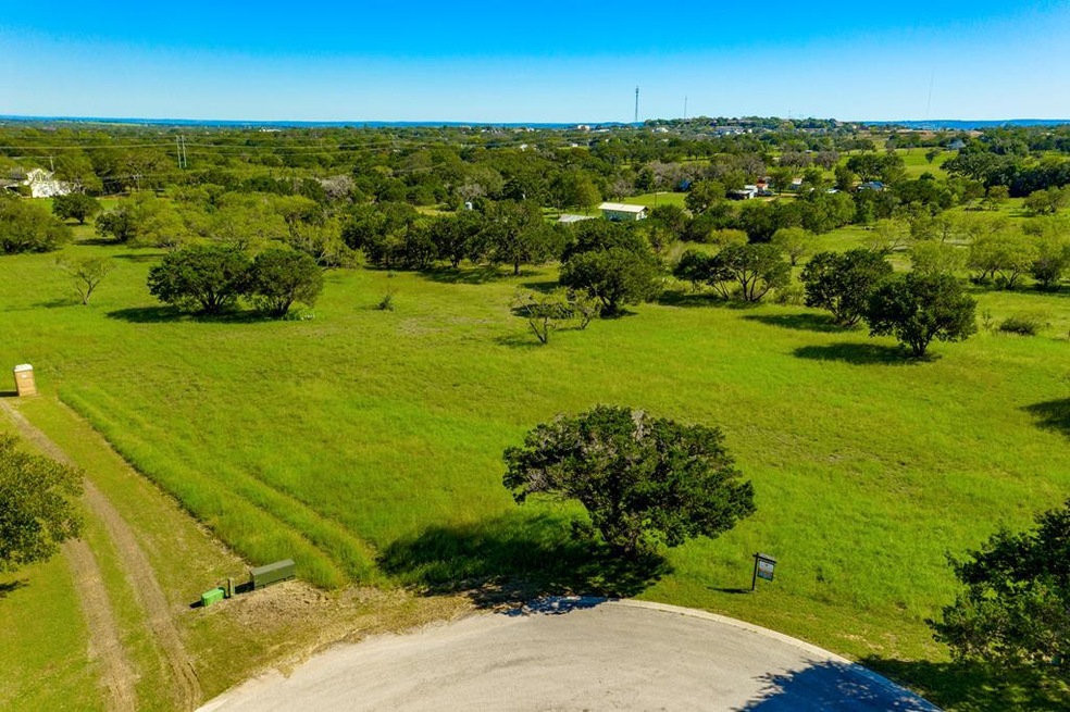 227 S Grand Cru Ln, Fredericksburg, TX 78624 - photo 1