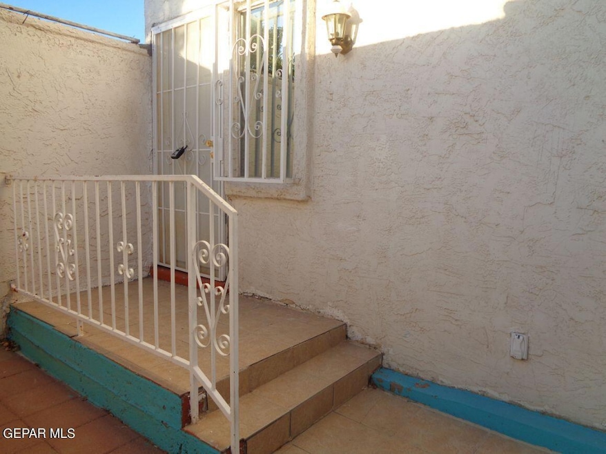 10633 Springwood Dr unit C, El Paso, TX 79935 - photo 1