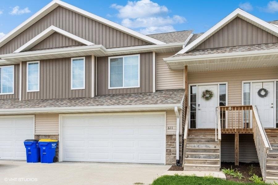 611 Riley Ln, West Branch, IA 52358 - photo 1