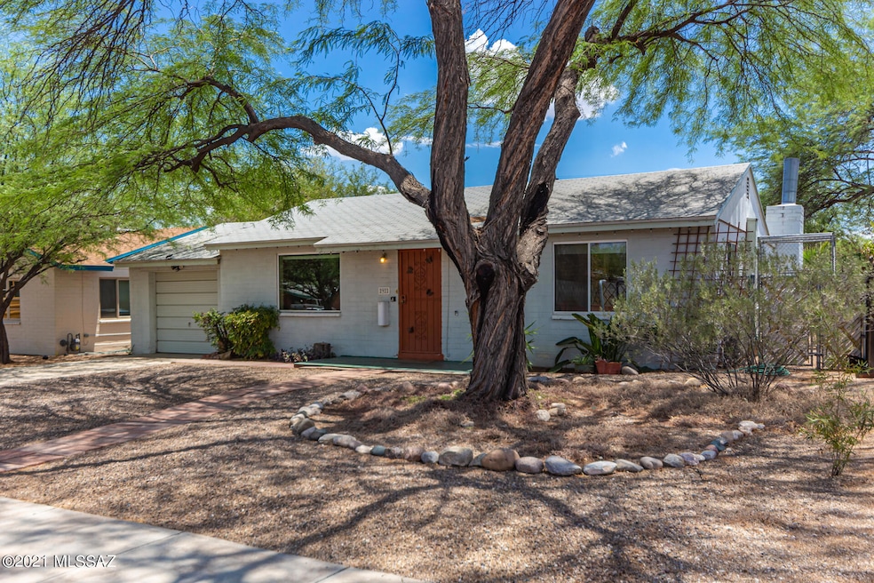 2922 E Seneca St, Tucson, AZ 85716 - photo 1