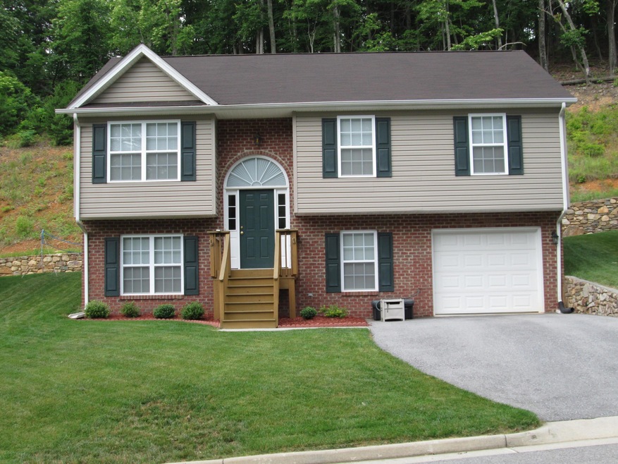 1770 Connors Run Front