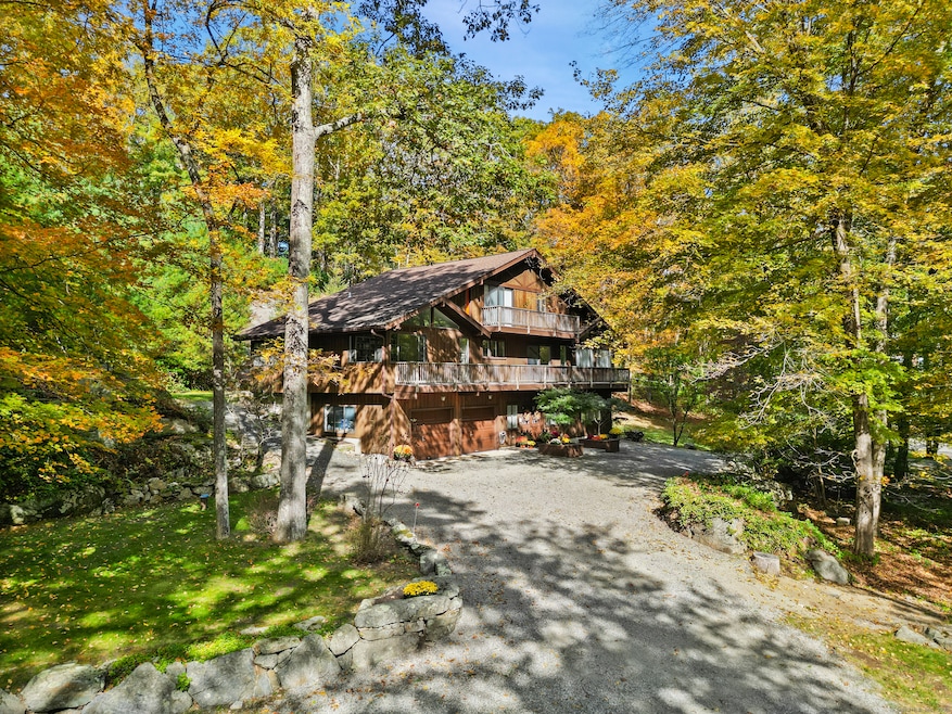 104 Blue Spruce Cir, Weston, CT 06883 - photo 1