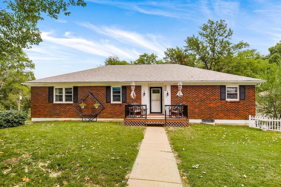 1835 Ewing Ave, Kansas City, MO 64126 | MLS# HMS2458338