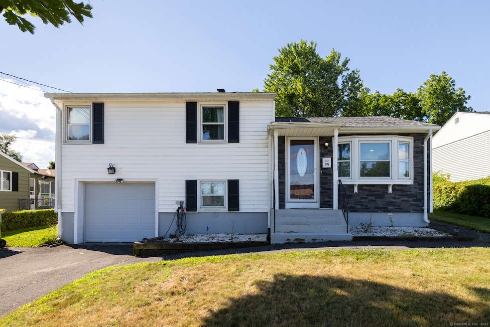 79 Mount Carmel Ave, Waterbury, CT 06708 - photo 1