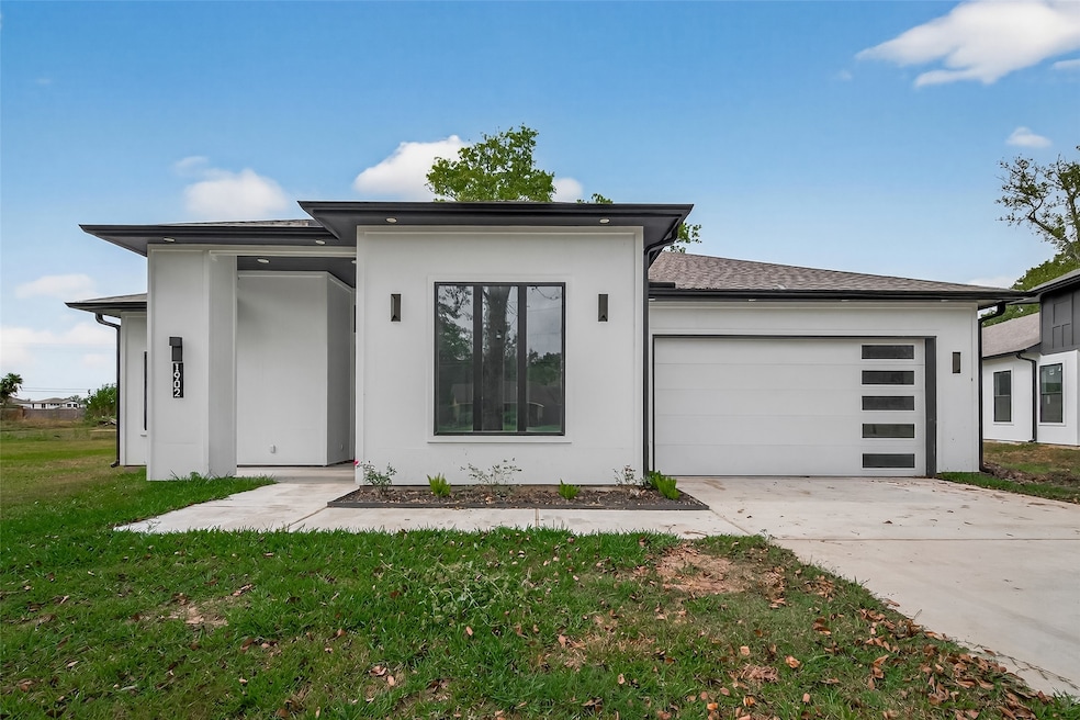 1902 Bell St, Dayton, TX 77535 - photo 1