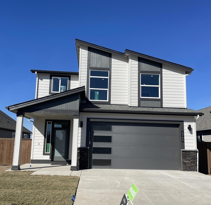 4709 SW Badger Creek Dr, Redmond, OR 97756 - photo 1