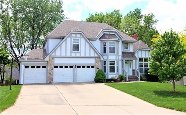 13917 W 76th Cir, Shawnee, KS 66216 - photo 1